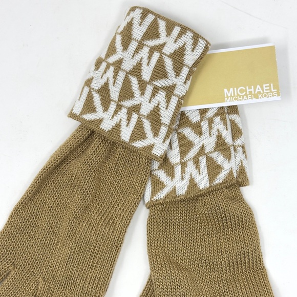 NEW Michael Kors Tan Logo Knit Fold Over Gloves - Picture 7 of 7
